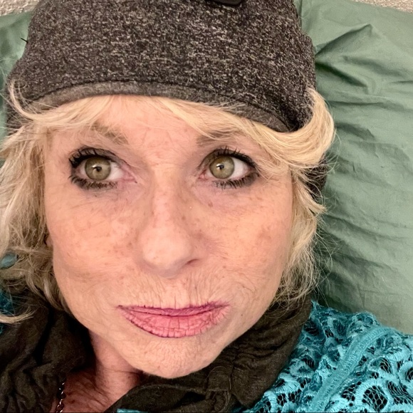 Meet your Posher, Sherry - Picture 14 of 17